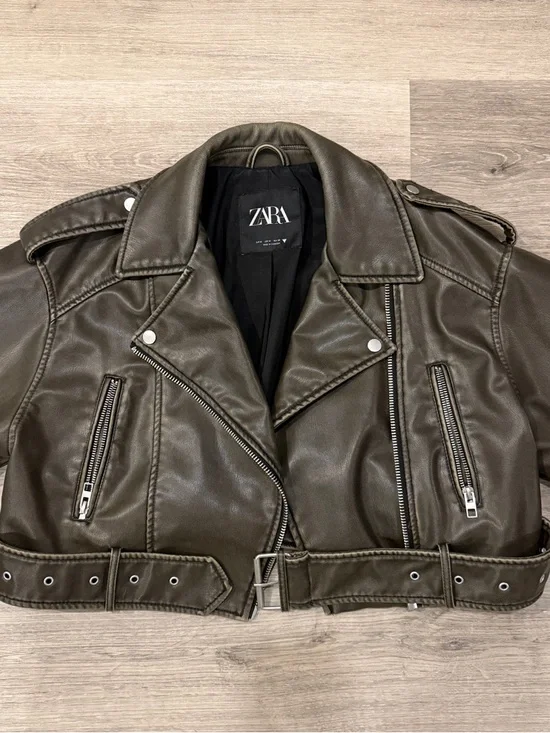 ZARA Cropped Olive Faux Leather Moto Jacket with Belt - Picture 2 of 5